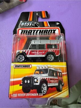 Matchbox Land Rover Defender 110 Ambulance Toy - Red & White